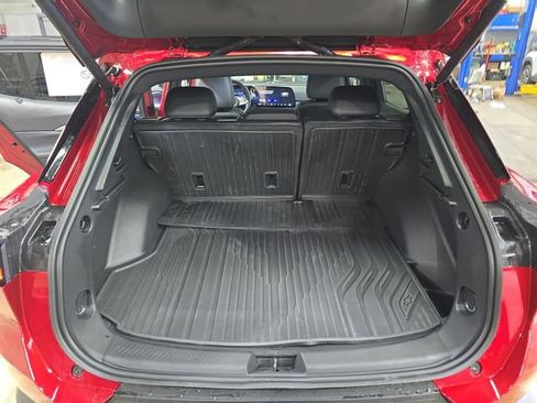 New 2026 Chevrolet Equinox EV LT image 13