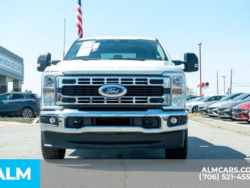 Used 2024 Ford F250 XLT AWD/4WD image 9