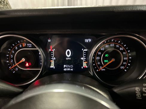 Used 2021 Jeep Wrangler Unlimited Sahara image 16