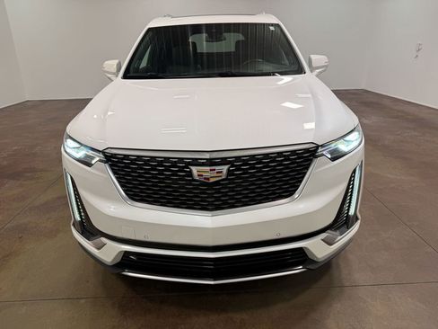Used 2023 Cadillac XT6 Premium Luxury image 41