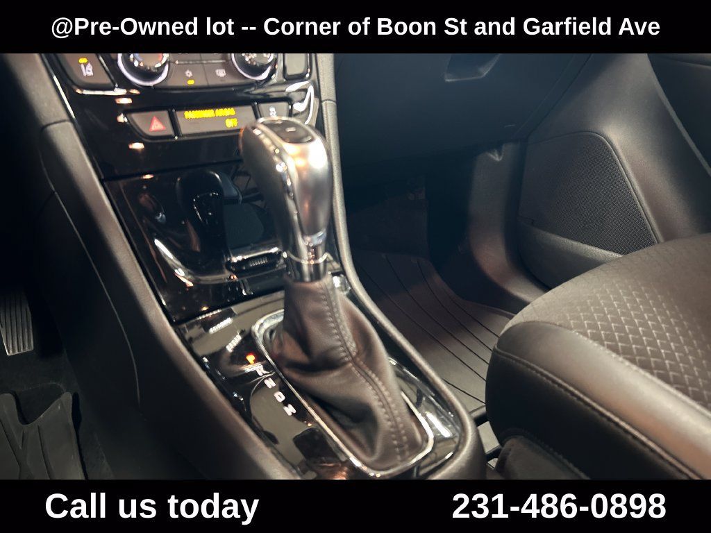 Used 2022 Buick Encore Preferred w/ Safety Package II AWD/4WD image 21