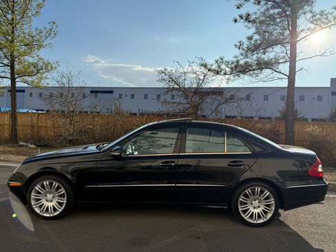 Used 2008 Mercedes-Benz E 350 4MATIC Sedan image 8