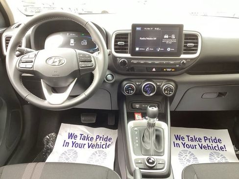 New 2026 Hyundai Venue FWD image 29