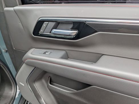 Used 2025 Chevrolet Tahoe RST w/ Comfort Package image 30