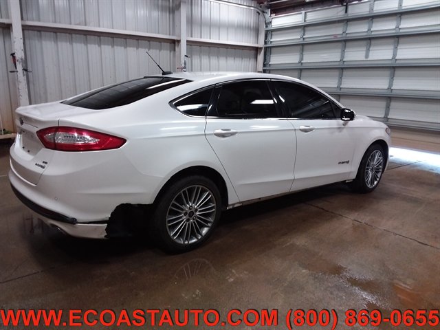 Used 2014 Ford Fusion SE w/ Equipment Group 502A FWD image 2