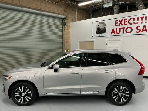 Used 2022 Volvo XC60 T8 Inscription Expression image 8