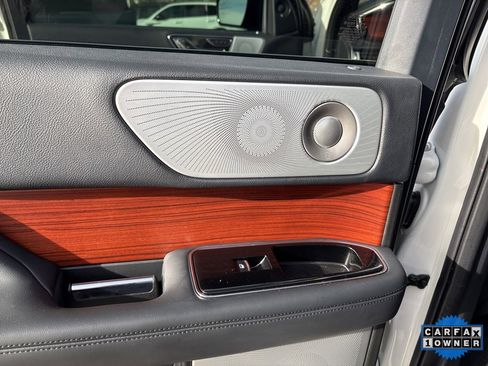 Used 2024 Lincoln Navigator Reserve image 31