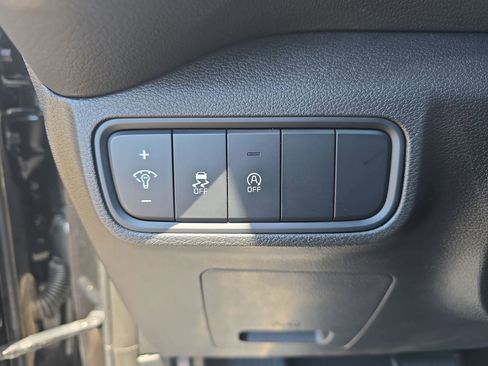 Used 2024 Kia Soul LX w/ Option Group 015 FWD image 28