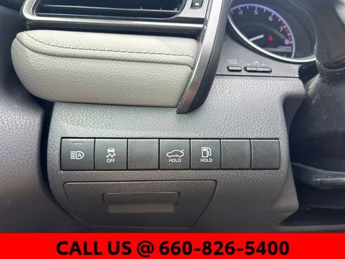 Used 2022 Toyota Camry LE AWD/4WD image 17