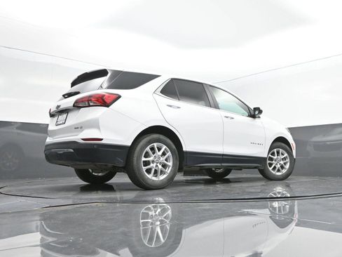 Used 2023 Chevrolet Equinox LT image 31