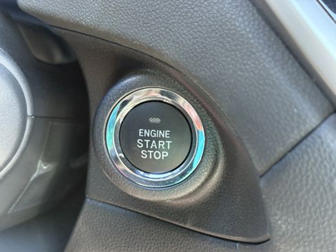 Used 2024 Subaru Ascent Premium w/ Convenience Package image 18