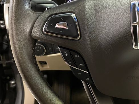 Used 2016 Lincoln MKZ FWD image 33
