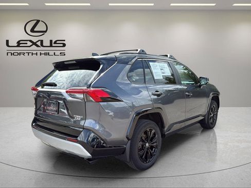 Used 2024 Toyota RAV4 XSE w/ Advanced Technology Package AWD/4WD image 6