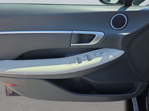 Certified 2024 Hyundai Sonata SEL FWD image 17