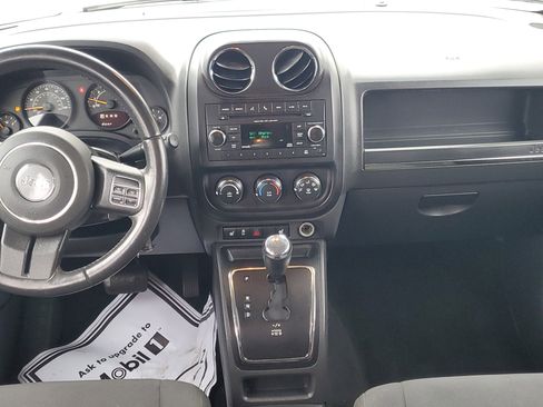 Used 2017 Jeep Patriot Latitude image 14