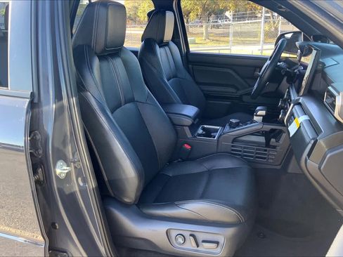 Certified 2025 Toyota 4Runner Limited image 8