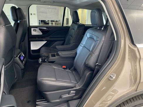 New 2025 Lincoln Aviator Reserve w/ Equipment Group 201A image 9