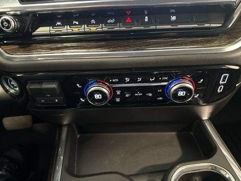 Used 2025 GMC Sierra 1500 Elevation w/ Elevation Premium Package AWD/4WD image 23