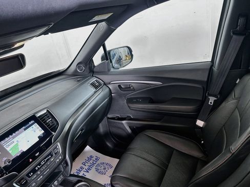 Used 2023 Honda Passport TrailSport image 23