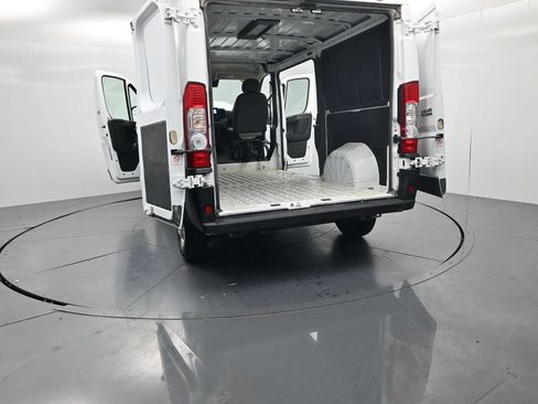 Used 2025 RAM ProMaster 2500 w/ Convenience Group FWD image 43