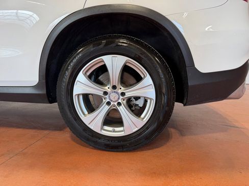 Used 2017 Mercedes-Benz GLC 300 300 4MATIC image 11