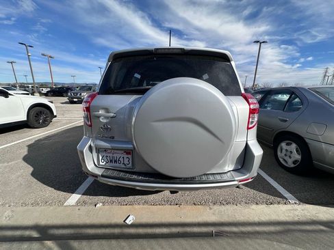 Used 2011 Toyota RAV4 Base image 5