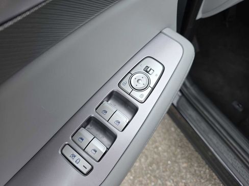 Certified 2024 Hyundai Palisade SEL image 30