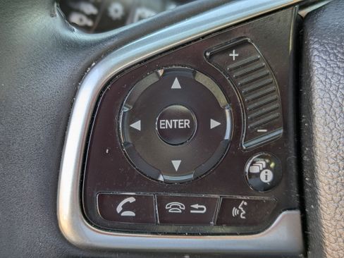 Used 2017 Honda CR-V Touring image 22