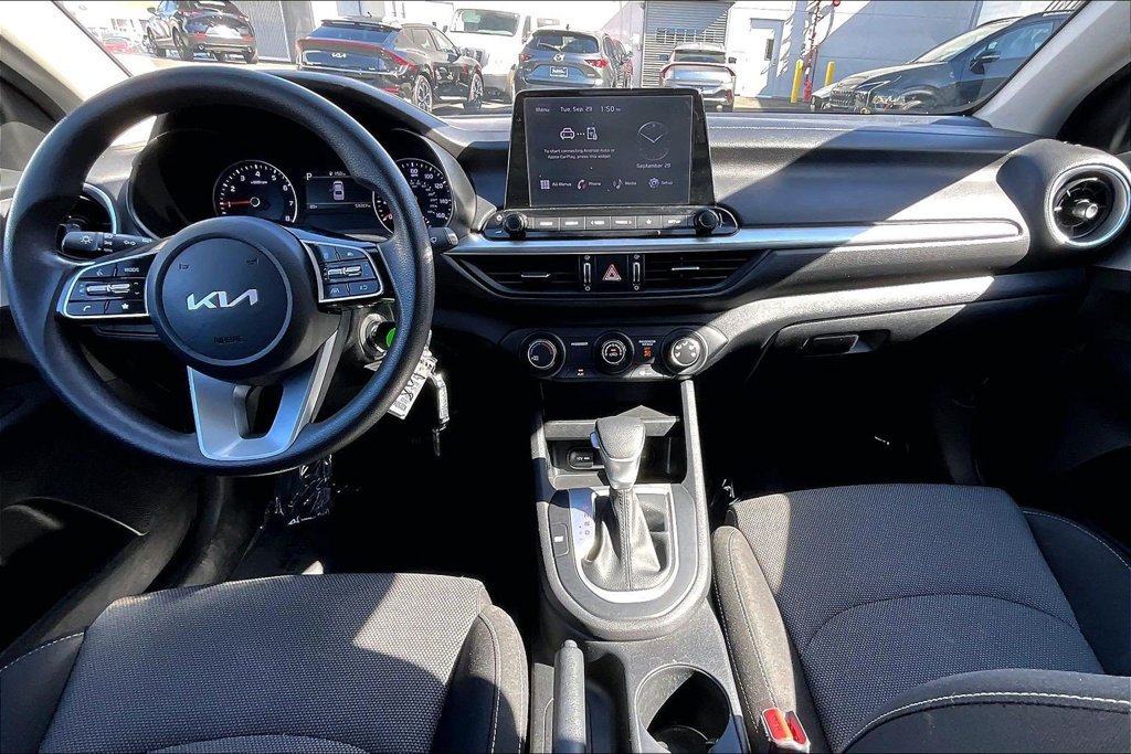 Used 2023 Kia Forte LXS FWD image 13