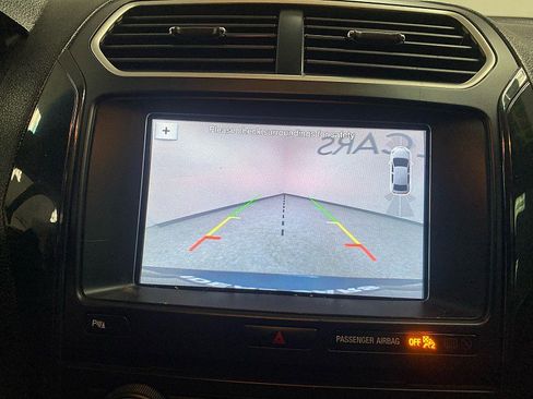 Used 2017 Ford Explorer XLT w/ Equipment Group 202A image 24