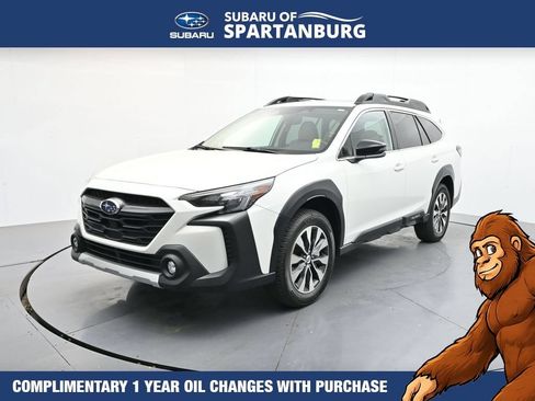 Certified 2025 Subaru Outback Limited AWD/4WD image 3