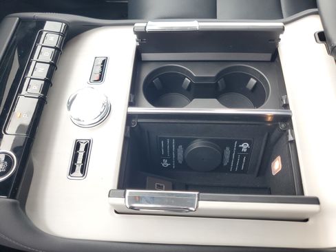 New 2027 Lincoln Navigator Reserve AWD/4WD image 26
