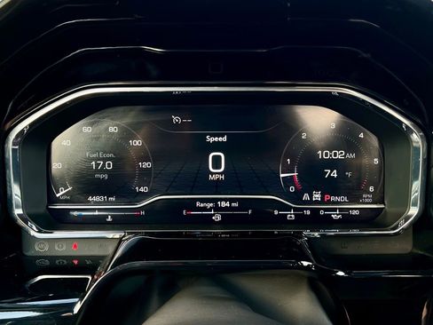 Used 2025 GMC Sierra 1500 SLT image 15