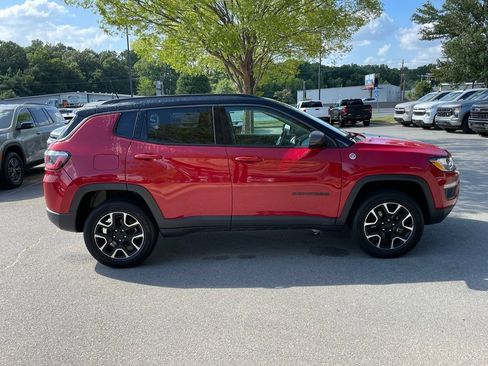 Used 2020 Jeep Compass Trailhawk AWD/4WD image 9