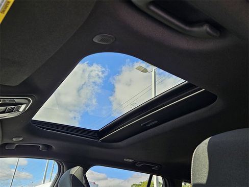 New 2025 Jeep Grand Cherokee Laredo image 15