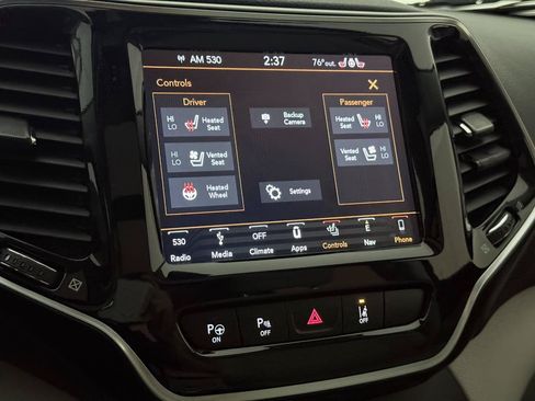 Used 2019 Jeep Cherokee Limited w/ Luxury Group AWD/4WD image 35