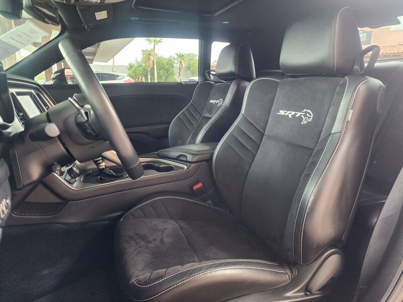 Used 2017 Dodge Challenger SRT Hellcat RWD image 25