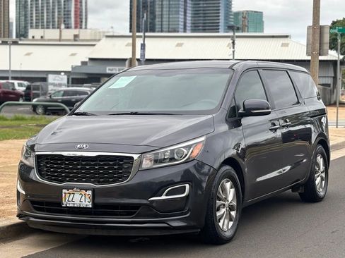 Used 2020 Kia Sedona LX image 1