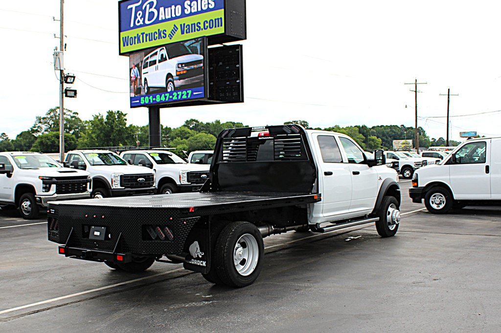 Used 2024 RAM 5500 Tradesman w/ Chrome Appearance Group AWD/4WD image 5