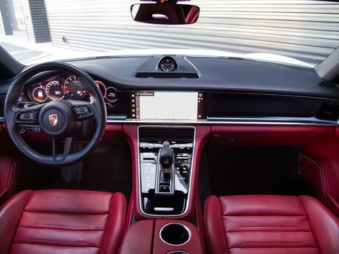 Certified 2023 Porsche Panamera Platinum Edition RWD image 14