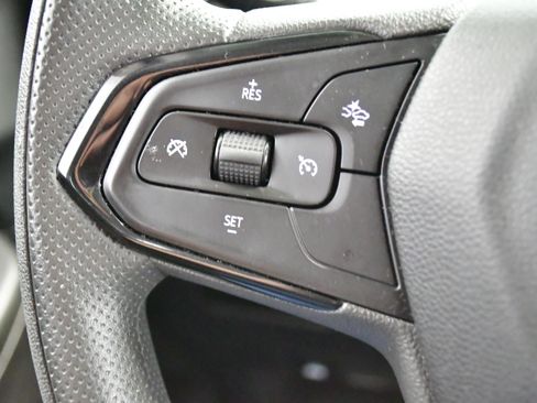 Used 2025 Chevrolet TrailBlazer LT FWD image 25