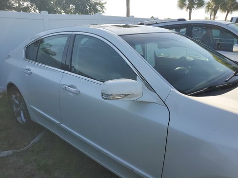 Used 2009 Acura TL SH-AWD image 3