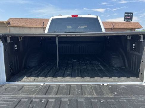 Used 2025 Ford F250 Lariat w/ Black Appearance Package AWD/4WD image 26