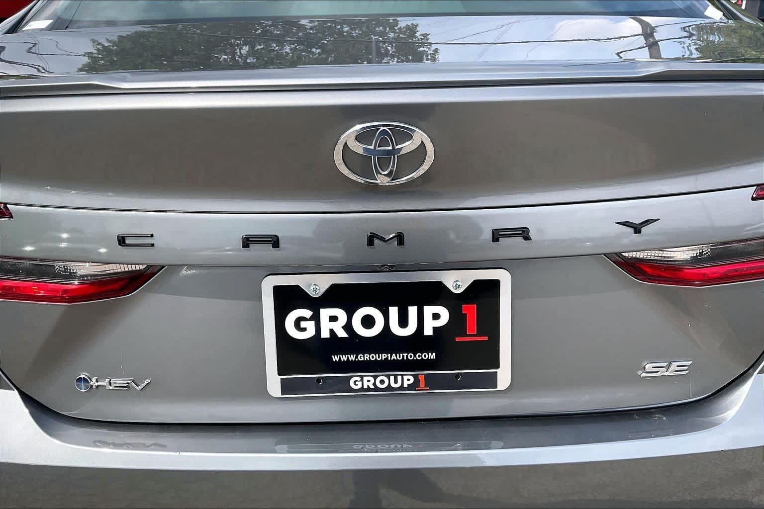 Used 2025 Toyota Camry SE FWD image 10