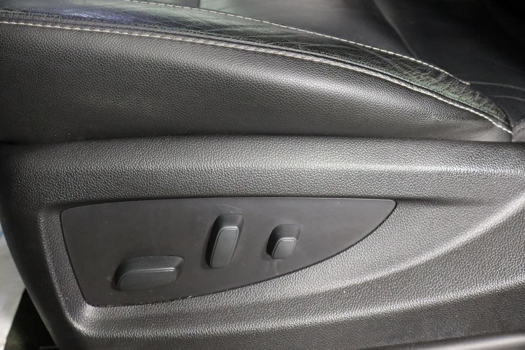 Used 2018 Chevrolet Tahoe LT AWD/4WD image 19