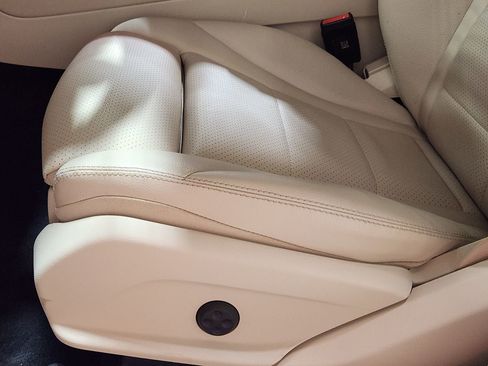 Used 2023 Mercedes-Benz GLC 300 4MATIC Coupe image 45