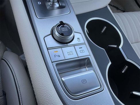 Certified 2026 Genesis G70 2.5T Prestige image 28