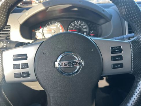 Used 2014 Nissan Xterra X image 16