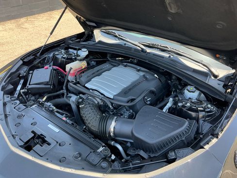 Used 2018 Chevrolet Camaro SS RWD image 23