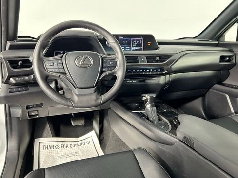 Used 2021 Lexus UX 250h image 17